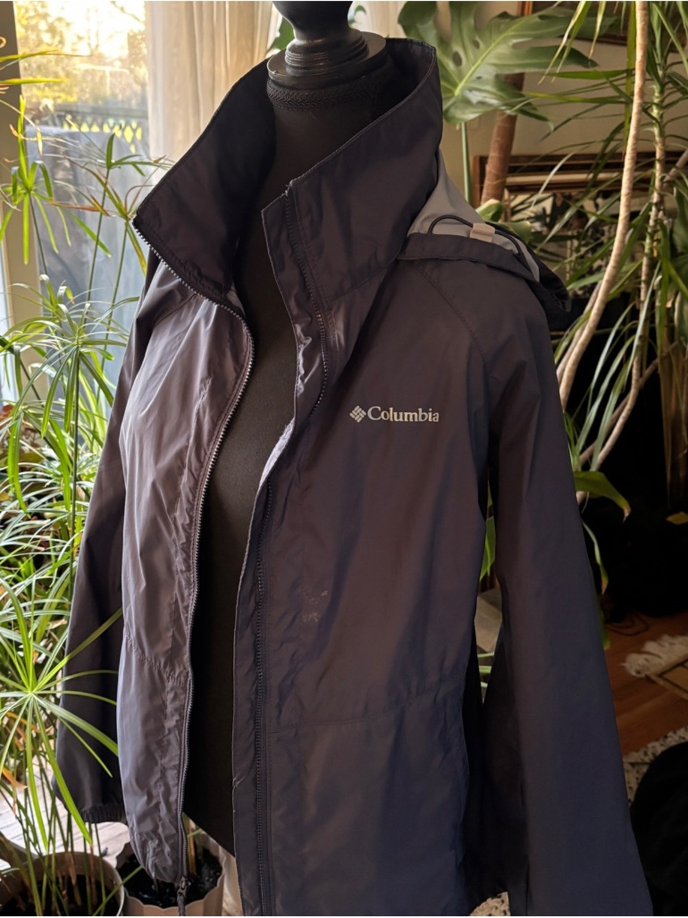 Columbia Women's Dark Navy Hooded Rain Jacket